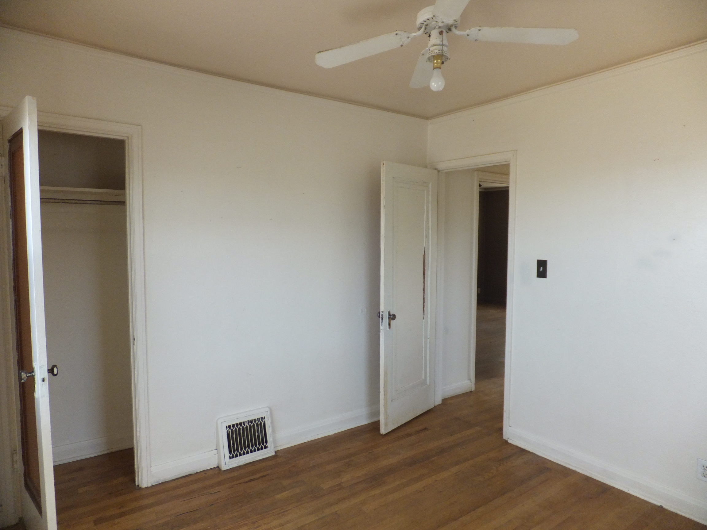 539 Gobel St